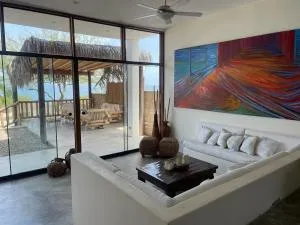 Amplia casa con hermosas vistas al óceano - 维加伊托