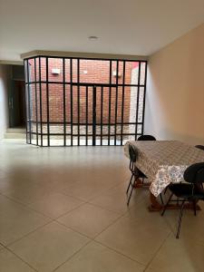 Casa en el centro de Encarnacion con tres habitaciones