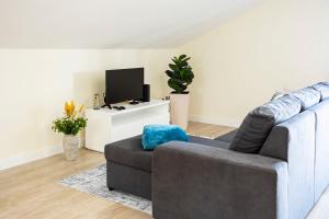 Panoramic Attic by Sabugo House