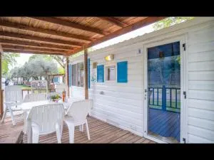 Camping Kato Alissos - 卡米尼亚