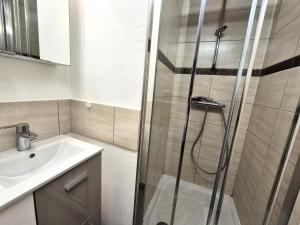 Appartements Residence Le Constellation - Logement spacieux au coeur ville d'Aix les Bains ! MAE-6394 : photos des chambres