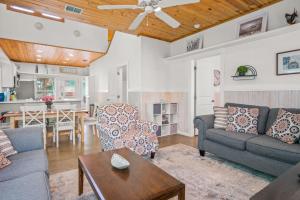 Two Bouys and a Gull