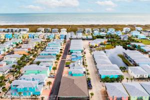 Two Bouys and a Gull