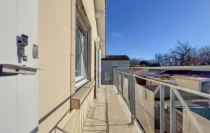 Maisons de vacances Cozy Home In Saint-Georges-De-Didon : photos des chambres