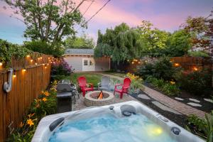 Home with Garage, Hot Tub, near OSU & Short North