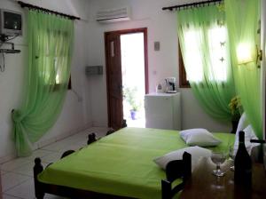 Artemis Bungalows Skopelos Greece