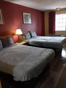 2 Double Beds Hotel Room 219 - Byram