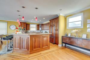 Steps to Shore Spacious Atlantic City Retreat!