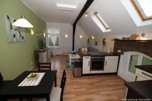 Gutshof Kämmerich - Fewo Dachshöhle - Gnoien