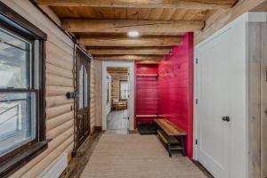 Log Cabin Fireplace Upper Valley - Wooded Chalet