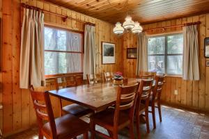 Shangri la-de-da at The Redwoods