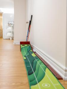 2B Basement, Mins to Lake, Free Parking