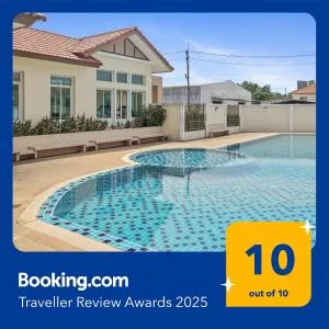 Phuket 3-Bedrooms 220 m2 Private XL-Family Villa - Ban Phak Chit