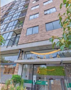 Cozy Entire 2nd-Floor Apartment with Parking