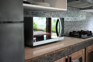 Catta II Near Oberoi Beach