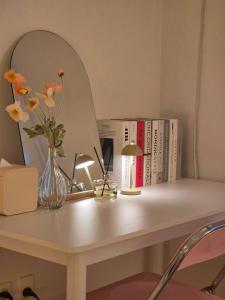 # Itaewon 10 minutes on foot # Hangangjin Station 3 minutes # Hannam Hot Place # Private Room 3 Person Single 2