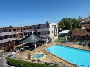 Harbour Side Resort - Nerang