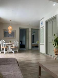 The Barkly House Staycation