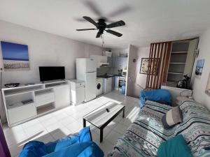 Appartement T2 avec Terrasse et Parking, à 50m de la Plage - FR-1-702-70