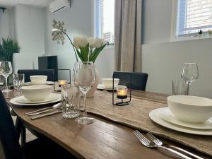 Charming & Cozy apartment of 2 bedrooms with Free Parking