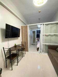 Resort Condo with Balcony in Lapu-lapu