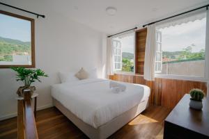 Yucca House Vĩnh Hy Mountain View