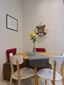 Biques Home - KL East, The Ridge - 3 Bedrooms Apartment