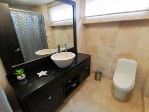 Condominio marina real 28