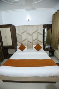 INN Malhotra