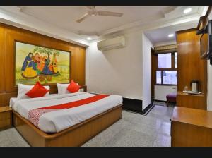 Darshan Hotel & Restaurant