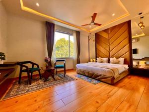 The Triple Seven - A Luxury Boutique hotel best Mountain view in Pushkar