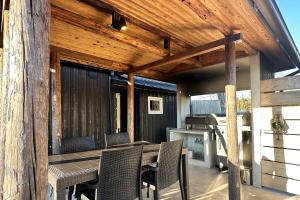 古民家宿 AKIYA cornerstone 淡路島 サウナ ドッグラン