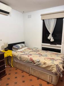 Single room with shared bathroom 2