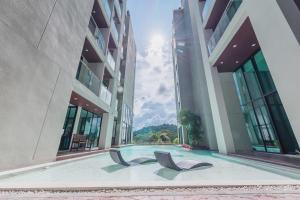 Peacefull new condo Patong