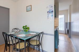 Maisons de vacances 2 - Le Martin-Pecheur - Village vacances : photos des chambres