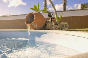 Casa ZAHOMAR con piscina exterior