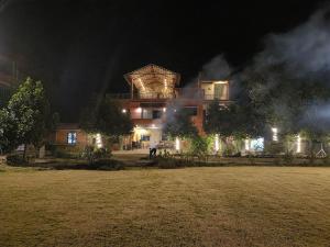 Yanas Farm