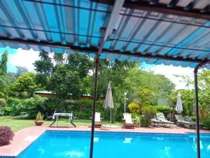 Gloria's Bed and Breakfast - Jenga Jenga