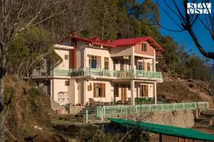 StayVista at Jillmora Heights- BBQ & Bonfire - Nainital