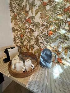 Décembre House - 24hrs Self Late Check-in Shared Home-style Accommodation in Belmont Central