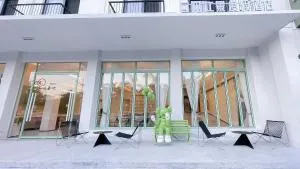 西双版纳回见江景酒店 - 景洪市