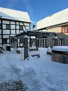 Fass ohne Boden Haus Levi - Eiserfey