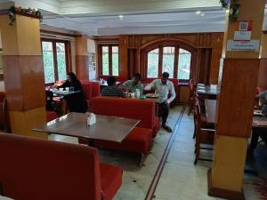 Darshan Hotel & Restaurant