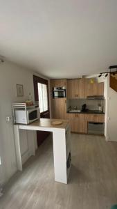 La Léonard île au coeur de l île d or logement avec chambre climatisée