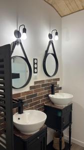 B&B / Chambres d'hotes Le Logis du Petit Lay : photos des chambres