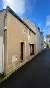 Maisons de vacances La Leonard ile au coeur de l ile d or logement avec chambre climatisee : photos des chambres