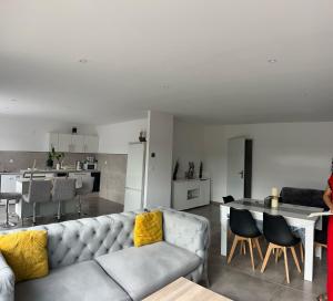 Villa tout confort en Provence avec Piscine, ainsi quun parking privé