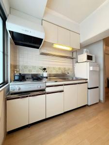 Residence Yu - Spacious 2BR Apartment Central Yet Peaceful Stay