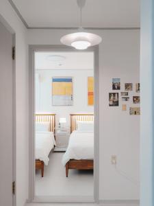 6 people, Lotte World, Seongsu, Gangnam, COEX, Jamsil Station, Samsung&Asan Hospital, KSPO Dome, Shinnonhyeon