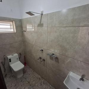 Skylux service apartment